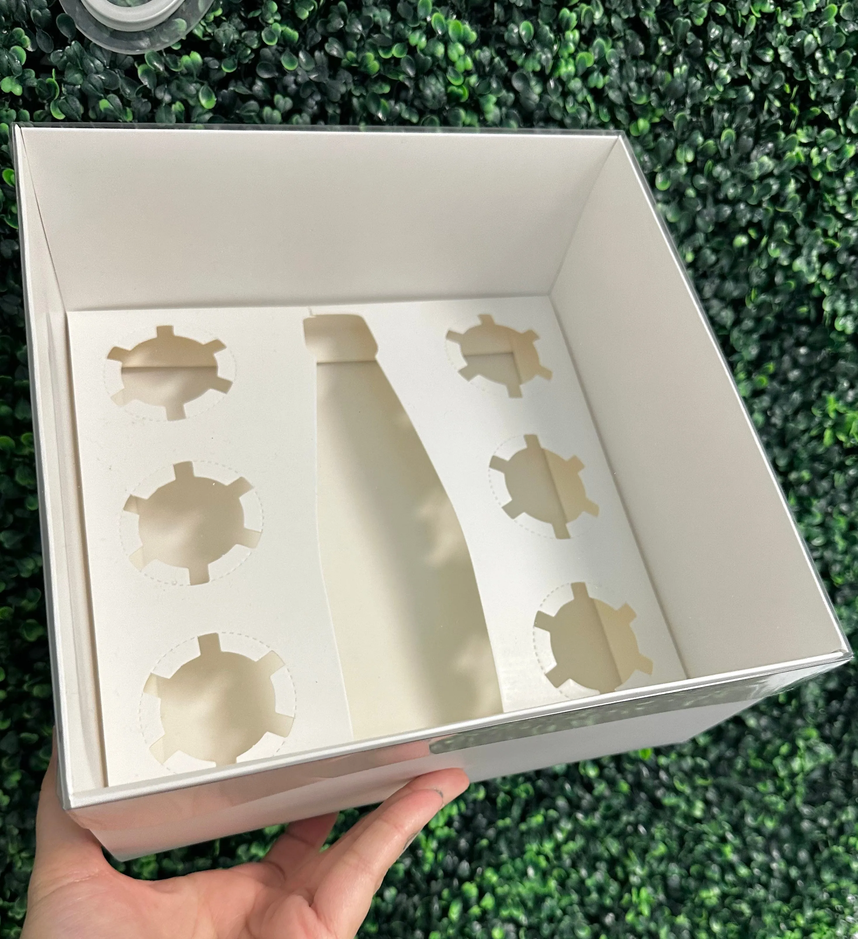 Bottle & Cupcakes Box