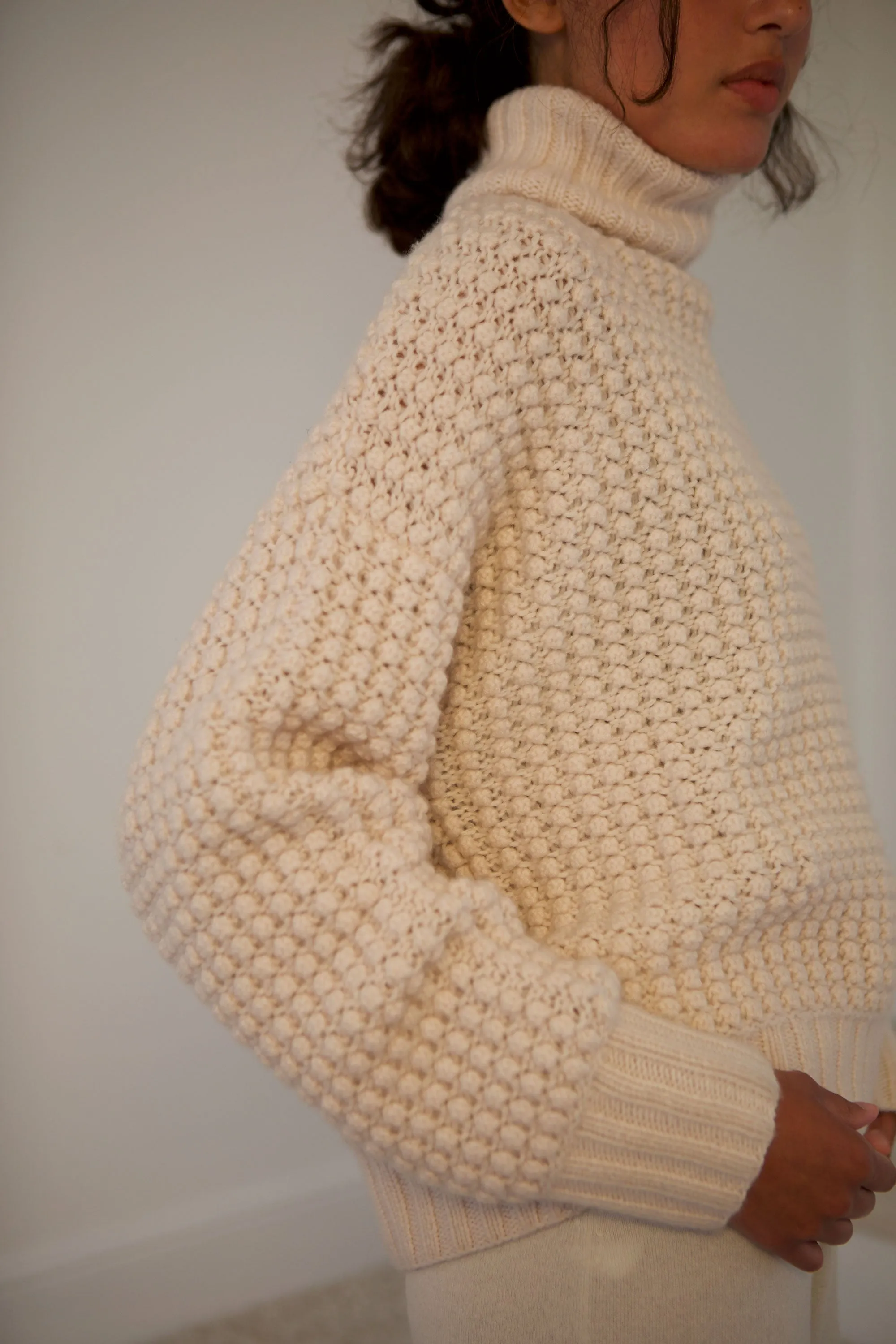Hand knit Bobble stitch Roll Neck Cashmere Sweater