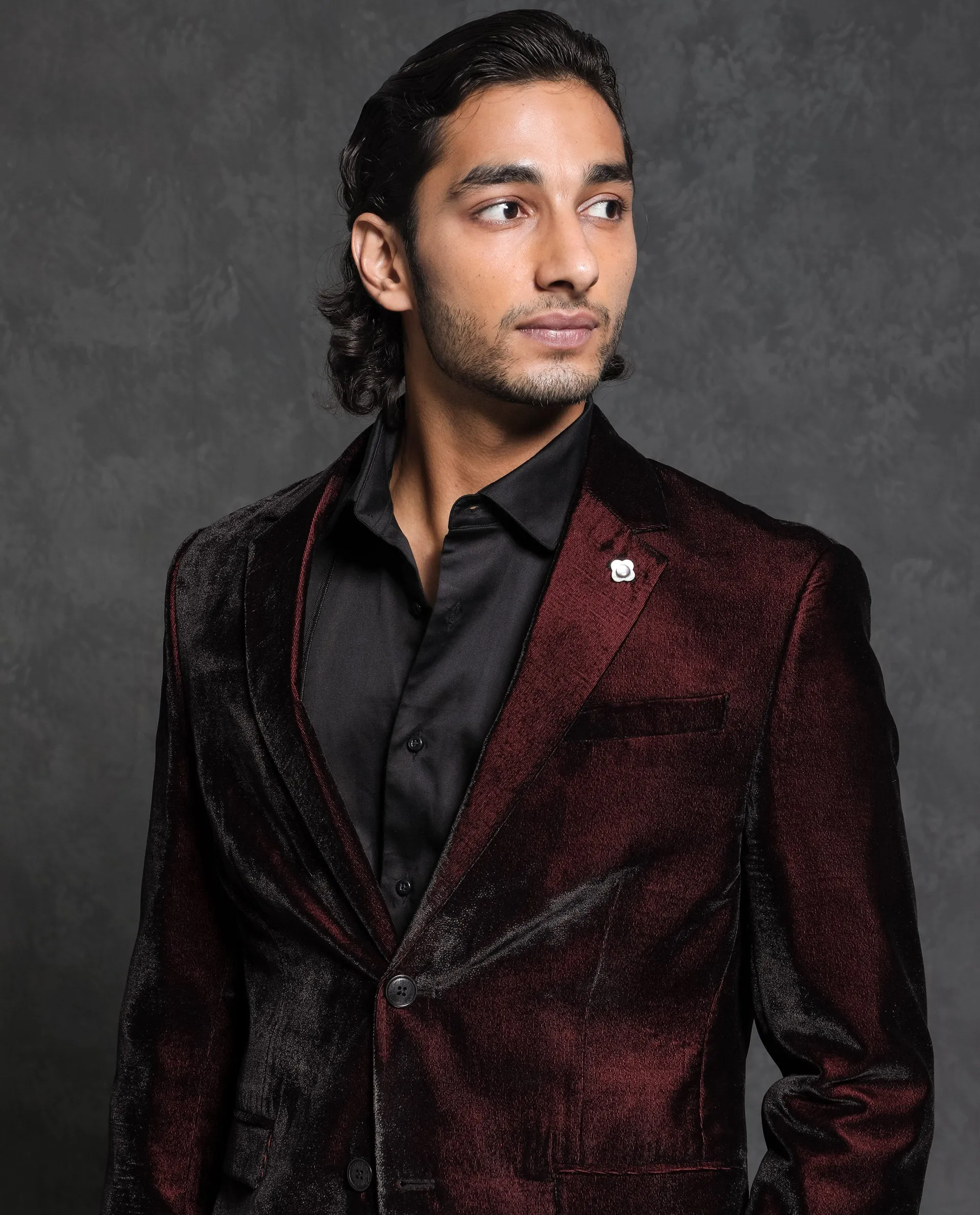 Rare Rabbit Men's Velter Dark Maroon Polyester Viscose Fabric Single Breasted Tailored Fit Two Tone Velvet Blazer