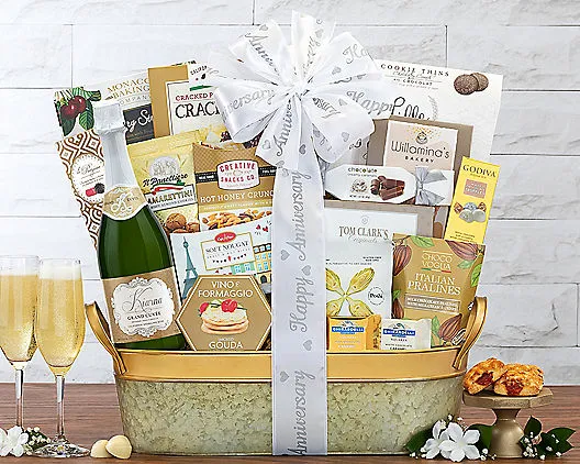 Sparkling Surprise: Anniversary Champagne Gift Basket